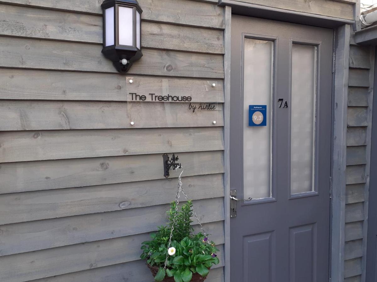 The Treehouse By Airlie Lejlighed Nairn Eksteriør billede